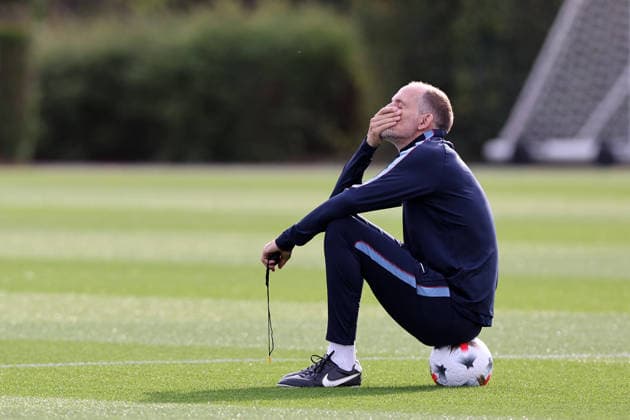 Thomas Tuchel manager of England during training at Tottenham Hotspur Training Ground, Enfield. Picture date: 25th September 2026. Picture credit should read: David Klein Sportimage EDITORIAL USE ONLY. No use with unauthorised audio, video, data, fixture lists, club league logos or live services. Online in-match use limited to 120 images, no video emulation. No use in betting, games or single club league player publications. SPI_11_DK_England_Training SPI-5046-0011