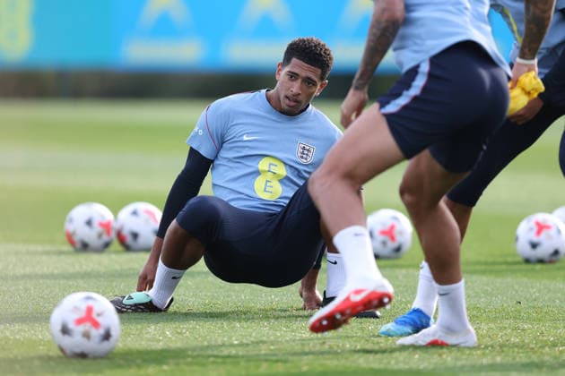 Training der englischen Nationalmannschaft am 25. September 2026, Enfield International Football – Training der englischen Nationalmannschaft – Jude Bellingham – Foto: Charlotte Wilson – Abseits – Enfield, Großbritannien  Copyright: xCharlottexWilsonx xOffsidexOffside