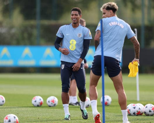 Training der englischen Nationalmannschaft am 25. September 2026, Enfield International Football – Training der englischen Nationalmannschaft – Jude Bellingham – Foto: Charlotte Wilson – Abseits – Enfield, Großbritannien  Copyright: xCharlottexWilsonx xOffsidexOffside