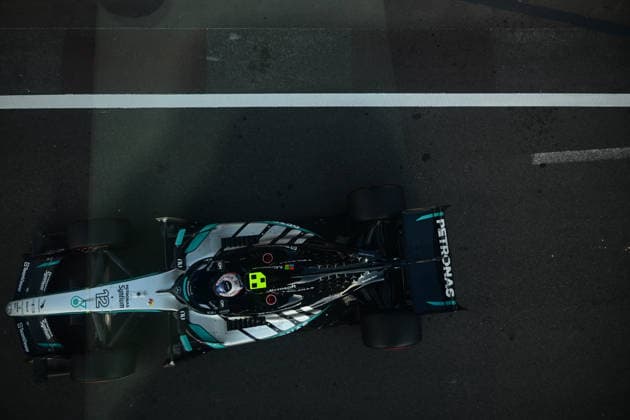 F1 Grand Prix of Azerbaijan - Qualifying Andrea Kimi Antonelli of the Mercedes-AMG Petronas F1 Team crashes during qualifying for the Formula 1 Azerbaijan Grand Prix at the Baku City Circuit in Baku, Azerbaijan, on September 25, 2026. Baku Caucasus Azerbaijan  Copyright: xAndreaxDiodatox originalFilename:diodato-azerbaij260925_npJef.jpg