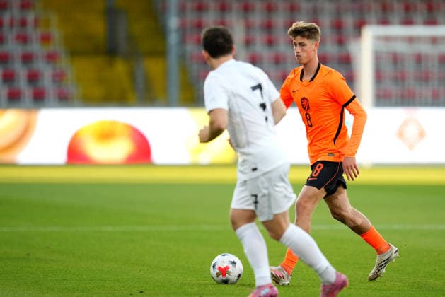 European Championship, EM, Europameisterschaft Qualifier: The Netherlands U21, U 21 v Norway U21 Deventer - Dave Kwakman of The Netherlands U21 during matchday 10 of the 2026 2027 European Championship Qualifier. The match is set between The Netherlands U21 and Norway U21 at De Adelaarshorst on 25 September 2026 in Deventer, Netherlands. (Hero Images Yannick Verhoeven) Copyright: xYannickxVerhoevenx