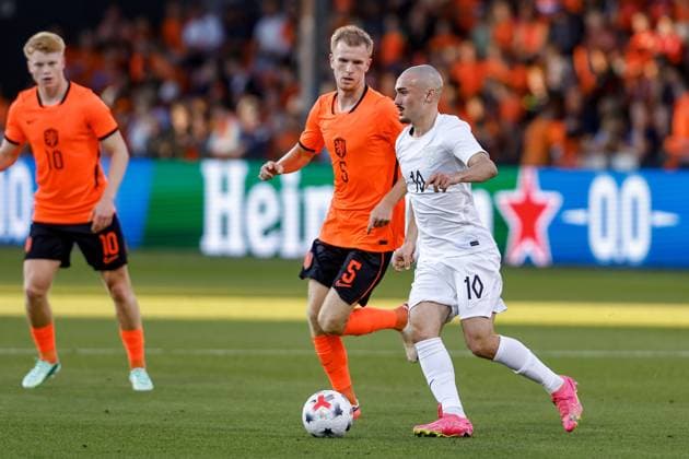 DEVENTER , 25-09-2026 , Stadium De Adelaarshorst , season 2026 2027 , EURO U-21 Qualification football . match between Netherlands U-21 and Norway U-21, Picture shows Netherlands U21, U 21 player Givairo Read vs Norway U21 player Edvin Austbo Netherlands U21 - Norway U21  x207557091x Copyright: