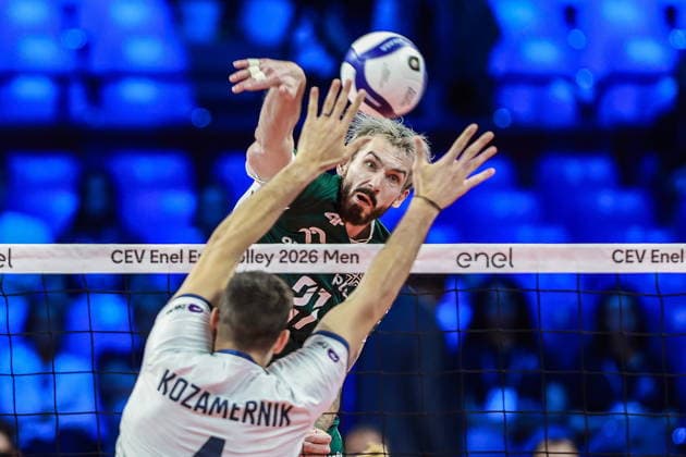 25.09.2026 MEDIOLAN WLOCHY ( MILAN ITALIA ) UNIPOL FORUM SIATKOWKA MEZCZYZN MISTRZOSTWA EUROPY W SIATKOWCE 1 2 FINALU RUNDA FINALOWA ( CEV EUROVOLLEY 2026 MEN FINAL ROUND SEMI FINAL MATCHES MEN S VOLLEYBALL GAME POLAND - SLOVENIA ) MECZ POLSKA - SLOWENIA NZ. ATAKUJE TOMASZ FORNAL FOTO JAKUB PIASECKI CYFRASPORT NEWSPIX.PL --- newspix.pl 