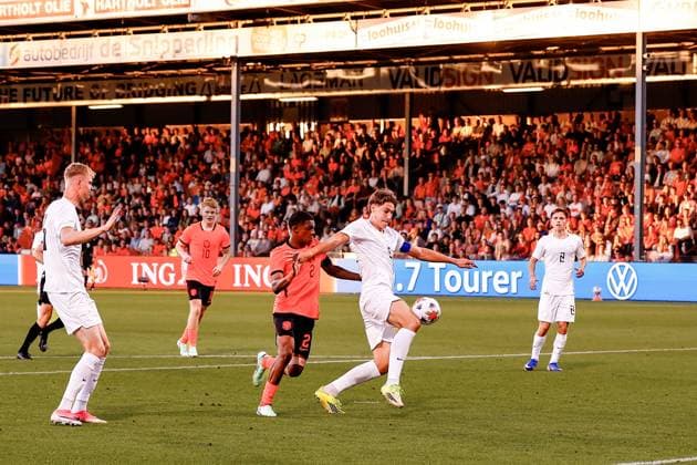 DEVENTER , 25-09-2026 , Stadium De Adelaarshorst , season 2026 2027 , EURO U-21 Qualification football . match between Netherlands U-21 and Norway U-21, Picture shows Netherlands U21, U 21 player Givairo Read Netherlands U21 - Norway U21  x207557569x Copyright: