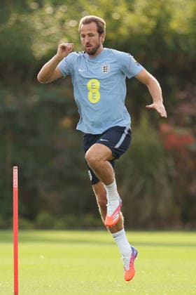 England MD-1 Training, Nations League Harry Kane of England during the England MD-1 training session ahead of the 2026 27 UEFA Nations League Group A3 match vs Spain, Tottenham Hotspur Training Ground, Enfield, England on 25 September 2026 Credit: Tiego Grenho Every Second Media Editorial use only. All images are copyright Every Second Media Limited. No images may be reproduced without prior permission. Copyright: xIMAGO EveryxSecondxMediax ESM-2188-0023 TiegoxGrenhox xEveryxSecondxMediax