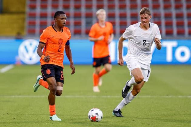 DEVENTER , 25-09-2026 , Stadium De Adelaarshorst , season 2026 2027 , EURO U-21 Qualification football . match between Netherlands U-21 and Norway U-21, Picture shows Netherlands U21, U 21 player Givairo Read vs Norway U21 player Jens Hjerte Dahl Netherlands U21 - Norway U21  x207557916x Copyright: