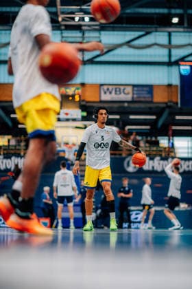 BB 1BL Men s Syntainics MBC vs. Science City Jena (Terrence Edwards Jr., Science City Jena) during the 2026–2027 season, Matchday 2 of the 1 EasyCredit Basketball Bundesliga between Syntainics MBC and Science City Jena at the Stadthalle Weissenfels on September 25, 2026 in Weissenfels, Saxony-Anhalt, Germany