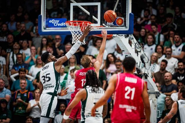 Melvin Jostmann of Telekom Baskets Bonn goes head-to-head with Ejiofor Onu of the Gladiators Trier; Action: Vet Concept Gladiators Trier vs. Telekom Baskets Bonn, Basketball, easyCredit BBL, Matchday 2, 2026–2027 Season, September 25, 2026, Vet Concept Gladiators Trier vs. Telekom Baskets Bonn, Basketball, easyCredit BBL, Matchday 2, 2026–2027 season, September 25, 2026 Copyright: xEibnerxPressefotox EP_ANS