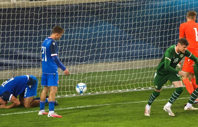 2027 UEFA Under 21 European Qualifier, Kosicka Futbalova Arena, Kosice, Slovakia 25 9 2026 Slovakia vs Republic of Ireland Slovakia™s Jakub Pira is unable to stop Ireland™s Sean Grehan scoring their second goal from a header Jakub Pira is unable to stop Sean Grehan scoring their second goal from a header 25 9 2026  Copyright: xAleksandarxDjorovicx AS4A3283