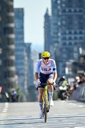 American Ashlin Barry celebrates as he crosses the finish line to win the Men U23 Road Race race (174,2km) at the cycling World Championship, WM, Weltmeisterschaft in Montreal, Canada, Friday 25 September 2026. The UCI road world championships are taking place from 20 to 27 September, in Montreal, Canada. JASPERxJACOBS  x187810440x