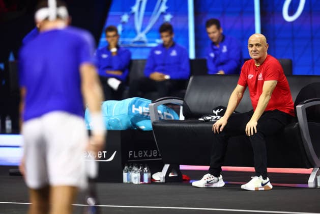 2026 Laver Cup, O2 Arena, London,25 09 2026 Laver Cup Team World Captain Andre Agassi (USA) looks on during the 2026 Laver Cup at the O2 Arena, London London O2 Arena London GBR, UK NEWSPAPERS OUT Copyright: xMarkxGreenwoodx