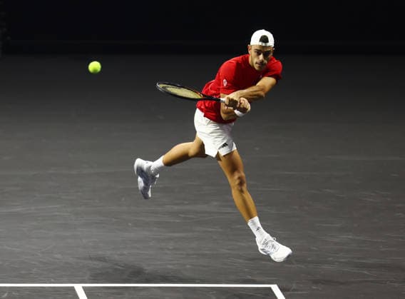 2026 Laver Cup, O2 Arena, London,25 09 2026 Francisco Cerundolo in action during the 2026 Laver Cup match against Casper Ruud (NOR) in the 2026 Laver Cup at the O2 arena, London London O2 Arena London GBR, UK NEWSPAPERS OUT Copyright: xMarkxGreenwoodx