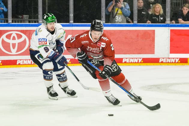 Ice Hockey: Penny DEL, Matchday 3—Cologne Sharks vs. Berlin Eisbären on September 25, 2026, at the Lanxess Arena in Cologne; Ty Ronning (Berlin), on the left, Juhani Tyrväinen (Cologne); on the right, According to the regulations of the DEL (German Ice Hockey League), the publication and reuse of the footage in electronic media and on devices of any kind during the game is not permitted. xDMx