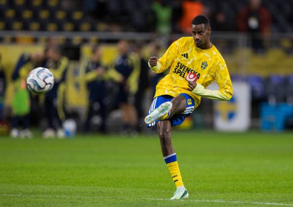 September 25, 2026: Alexander Isak of Sweden during warm-ups ahead of the Nations League soccer match between Sweden and Romania on September 25, 2026 in Stockholm. Photo by Kenta Jönsson, BILDBYRAN COP 210 JM0854 bbeng soccer football fotball Nations League UEFA Nations League Sweden Sweden A Romania  Copyright: KENTAxJÖNSSON BB260925KJ011