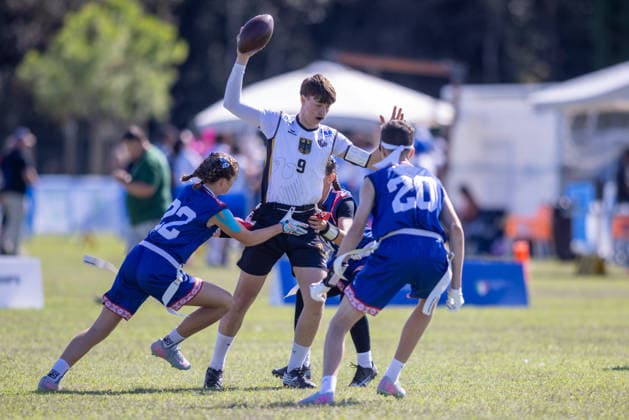 09 german player runs with the ball and is tackled by slovakia player, U15 Mixed Germany vs Slovakia IFAF European Youth Championships 2026, 24.09.2026 Lido Delle Nazioni Lido Delle Nazioni Italia Copyright: xPFA BjörnxKeckerx