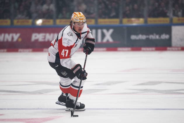 Owen Headrick, Nuremberg Ice Tigers, 47 GER, Löwen Frankfurt vs. Nuremberg Ice Tigers, ice hockey, Penny DEL, Matchday 3, 2026–2027 season, September 25, 2026 Eibner Press Photo Attila Ziga GER, Löwen Frankfurt vs. Nuremberg Ice Tigers, Ice Hockey, Penny DEL, Matchday 3, 2026–2027 Season, September 25, 2026 Frankfurt Copyright: xEibner-Pressefotox EP_AZA