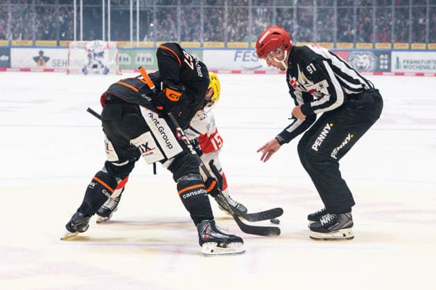 Matthew Wedman, Loewen Frankfurt, 67, GER, Loewen Frankfurt vs. Nuremberg Ice Tigers, ice hockey, Penny DEL, Matchday 3, 2026–2027 season, September 25, 2026 Eibner Press Photo Attila Ziga GER, Loewen Frankfurt vs. Nuremberg Ice Tigers, Ice Hockey, Penny DEL, Matchday 3, 2026–2027 Season, September 25, 2026 Frankfurt Copyright: xEibner-Pressefotox EP_AZA