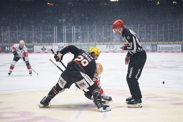 Anthony Romano Loewen Frankfurt, 29 GER, Loewen Frankfurt vs. Nuremberg Ice Tigers, ice hockey, Penny DEL, Matchday 3, 2026–2027 season, September 25, 2026 Eibner Press Photo Attila Ziga GER, Loewen Frankfurt vs. Nuremberg Ice Tigers, Ice Hockey, Penny DEL, Matchday 3, 2026–2027 Season, September 25, 2026 Frankfurt Copyright: xEibner-Pressefotox EP_AZA