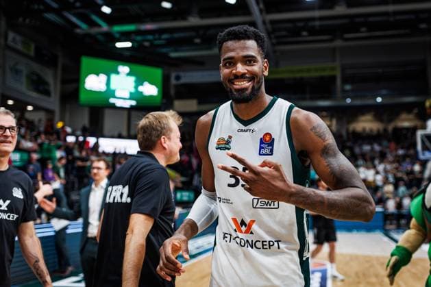 Ejiofor Onu Gladiators Trier, Cheers, Joy, Emotions Vet Concept Gladiators Trier vs. Telekom Baskets Bonn, Basketball, easyCredit BBL, Matchday 2, 2026–2027 Season, September 25, 2026 Vet Concept Gladiators Trier vs. Telekom Baskets Bonn, Basketball, easyCredit BBL, Matchday 2, 2026–2027 Season, September 25, 2026 Copyright: xEibnerxPressefotox EP_ANS