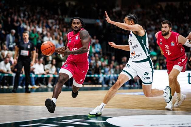 John Michael Wright of Telekom Baskets Bonn goes head-to-head with Jordan Roland of the Gladiators Trier; Action: Vet Concept Gladiators Trier vs. Telekom Baskets Bonn, Basketball, easyCredit BBL, Matchday 2, 2026–2027 Season, September 25, 2026, Vet Concept Gladiators Trier vs. Telekom Baskets Bonn, Basketball, easyCredit BBL, Matchday 2, 2026–2027 Season, September 25, 2026 Copyright: xEibnerxPressefotox EP_ANS