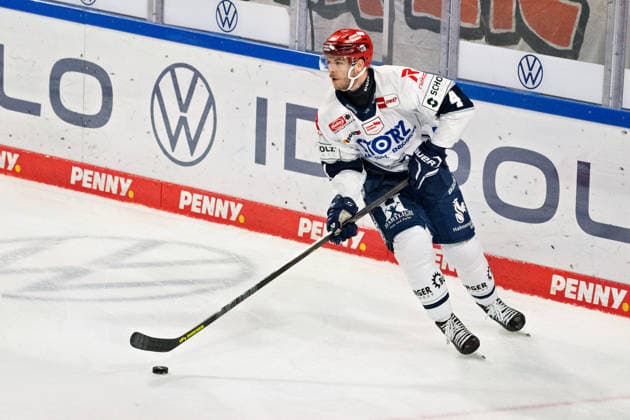 Alex Peters No. 4 Schwenninger Wild Wings GER, Grizzlys Wolfsburg vs. Schwenninger Wild Wings, Ice Hockey, Penny DEL, Week 3, 2026–27 Season, September 25, 2026 GER, Grizzlys Wolfsburg vs. Schwenninger Wild Wings, ice hockey, Penny DEL, Week 3, 2026–27 season, September 25, 2026, Wolfsburg Copyright: xEibner-Pressefoto DanielxREINELTx EP_DRT