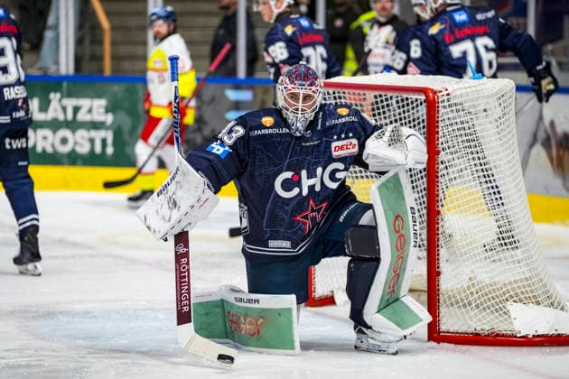 Ilya Sharipov, Ravensburg Towerstars, 43, GER, Ravensburg Towerstars vs. Düsseldorf EG, Ice Hockey, DEL2 Regular Season, Matchday 3, 2026–2027 Season, September 25, 2026, GER, Ravensburg Towerstars vs. Düsseldorf EG, Ice Hockey, DEL2 Regular Season, Matchday 3, 2026–2027 Season, September 25, 2026, Ravensburg Copyright: xEibner-Pressefoto MaximilianxRistx EP_MRT