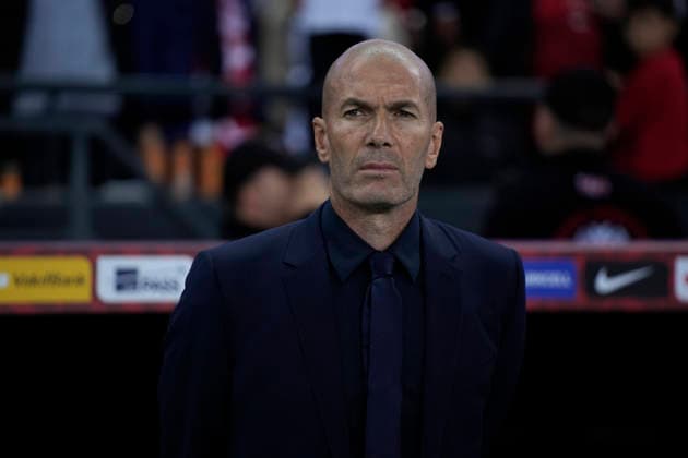 September 25, 2026, Kocaeli, Kocaeli, Turkey: Zinedine Zidane (C), head coach of France, looks on before the UEFA Nations League 2026 27 group phase match between Turkey and France at Kocaeli Stadium in Kocaeli, Turkey, on September 25, 2026. Turkey V France - UEFA Nations League 2026 27 Group A1 MD1  - ZUMAu194 0867865803st Copyright: xTolgaxUluturkx
