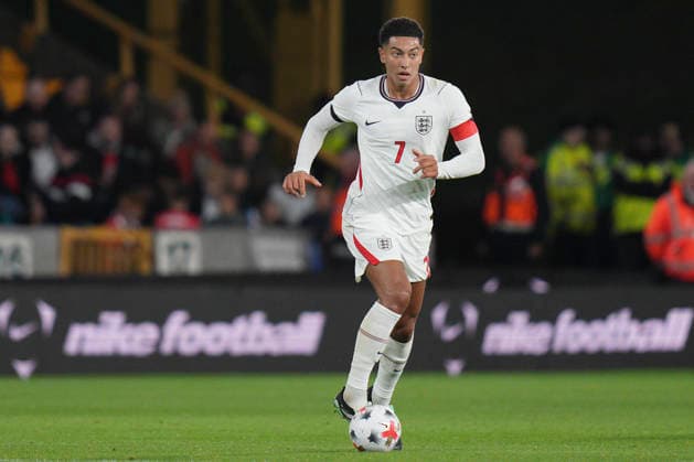 RECORD DATE NOT STATED 25th September 2026; Molineux Stadium, Wolverhampton, West Midlands, England; UEFA U21, U 21 Championship Qualification Football, England U21 versus Kazakhstan U21; Jobe Bellingham of England U21s runs with the ball StevenxFlynn
