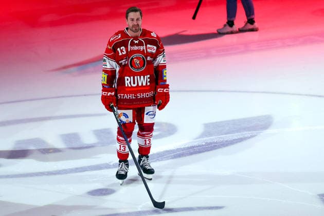 Sahnpark Crimmitschau, September 25, 2026; 2026–27 Season; Ice Hockey; 2nd Bundesliga; Regular Season; Game 3; Saxony Ice Arena; Eispiraten vs. Dresdner Eislöwen; Farewell to Andre Schiedzold, former captain and homegrown player from EPC Crimmitschau, Saxony, Germany