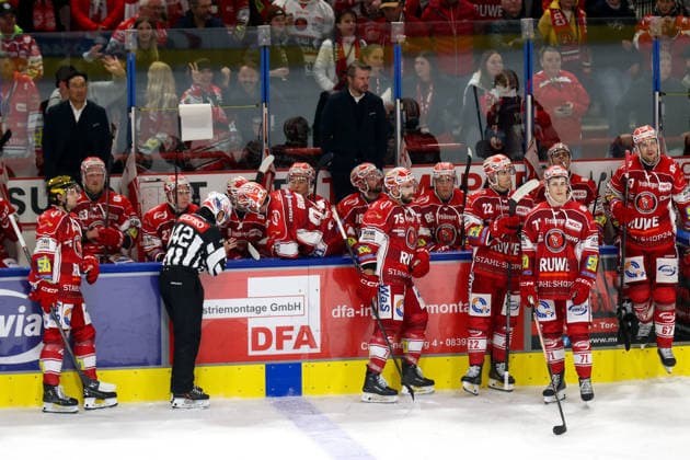 Sahnpark Crimmitschau, September 25, 2026; 2026–27 Season; Ice Hockey; 2nd Bundesliga; Regular Season; Game 3; Sachsen Ice Arena; Eispiraten; Eispiraten vs. Dresdner Eislöwen; Eispiraten Crimmitschau Bench; Saxony, Germany