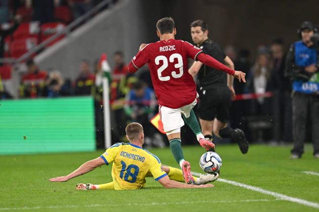 IPA88969238 - Oleh Ocheretko (Ukraine) and Damir Redzic (Hungary) during the Nations League, Matchday 1, between Hungary and Ukraine on September 26, 2026, at the Puskas Arena in Budapest, Hungary  Copyright: xVincenzoxOrlando IPAxSportx xx IPA88969238