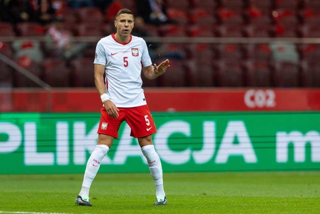 WARSAW, POLAND - SEPTEMBER 25: Jan Bednarek during the UEFA Nations League B Group 4 Round 1 MD1 match between Poland nad Bosnia and Herzegovina at PGE Narodowy on September 25, 2026 in Warsaw, Poland --- Pilka nozna. Liga Narodow B Grupa 4 mecz : Polska - Bosnia i Hercegowina (Photo by Igor Jakubowski Arena Akcji) NEWSPIX.PL --- newspix.pl 