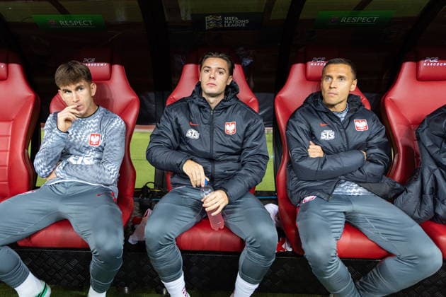 WARSAW, POLAND - SEPTEMBER 25: Marcel Regula Nicola Zalewski and Przemyslaw Frankowski during the UEFA Nations League B Group 4 Round 1 MD1 match between Poland nad Bosnia and Herzegovina at PGE Narodowy on September 25, 2026 in Warsaw, Poland --- Pilka nozna. Liga Narodow B Grupa 4 mecz : Polska - Bosnia i Hercegowina (Photo by Igor Jakubowski Arena Akcji) NEWSPIX.PL --- newspix.pl 