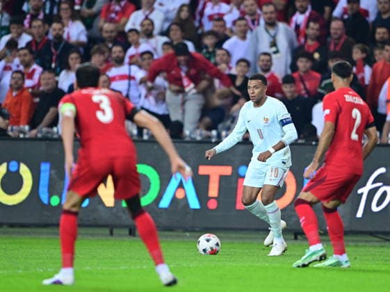 Turkiye v France - UEFA Nations League KOCAELI, TURKIYE - SEPTEMBER 25: Kylian Mbappe (10) of France in action during the UEFA Nations League A League Group 1 match between Turkiye and France at Kocaeli Stadium in Kocaeli, Turkiye, on September 25, 2026. Abdülhamid Hosbas Anadolu Kocaeli Turkey. Editorial use only. Please get in touch for any other usage.  Copyright: x2026xAnadoluxAbdülhamidxHoÅübaÅüx