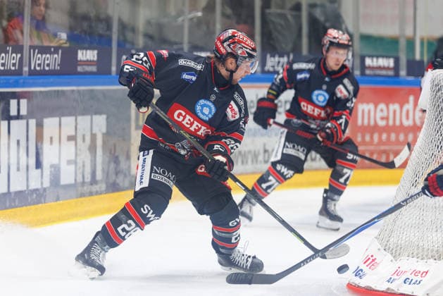 Markus Lillich, 28, ECDC Memmingen Indians, during the game between the ECDC Memmingen Indians and EHC Freiburg, ice hockey, men s, DEL2, 2026–2027, Matchday 3 on September 25, 2026, in Memmingen, Kutter Arena, Bavaria, Germany