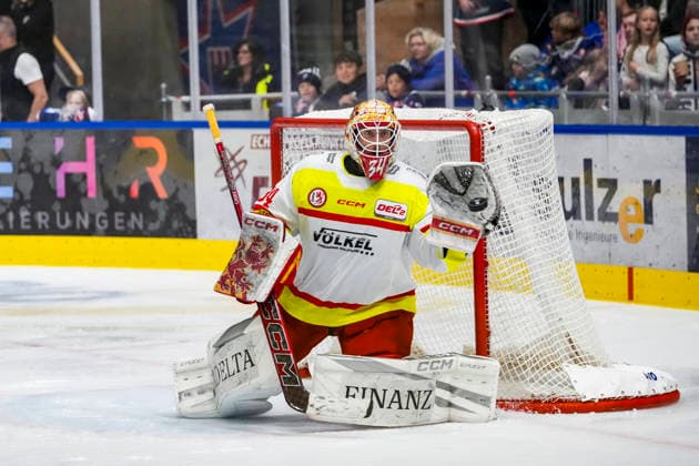Jonas Langmann, Düsseldorf EG, 34, GER, Ravensburg Towerstars vs. Düsseldorf EG, Ice Hockey, DEL2 Regular Season, Matchday 3, 2026–2027 Season, September 25, 2026 GER, Ravensburg Towerstars vs. Düsseldorf EG, Ice Hockey, DEL2 Regular Season, Matchday 3, 2026–2027 Season, September 25, 2026 Ravensburg Copyright: xEibner-Pressefoto MaximilianxRistx EP_MRT