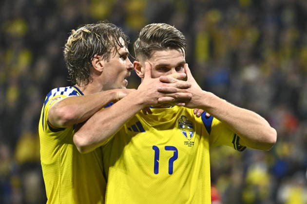 STOCKHOLM, SWEDEN 20260925 Sweden s Viktor Gyökeres is on his way to score the 2-1 goal during Friday s Nations League soccer match between Sweden and Romania at Strawberry Arena, STOCKHOLM, SWEDEN x10090x  Copyright: xClaudioxBresciani TTx NATIONS LEAGUE SVERIGE-RUMÄNIEN