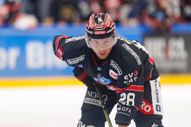 Markus Lillich, 28, ECDC Memmingen Indians, during the game between the ECDC Memmingen Indians and EHC Freiburg, ice hockey, men s, DEL2, 2026–2027, Matchday 3 on September 25, 2026, in Memmingen, Kutter Arena, Bavaria, Germany