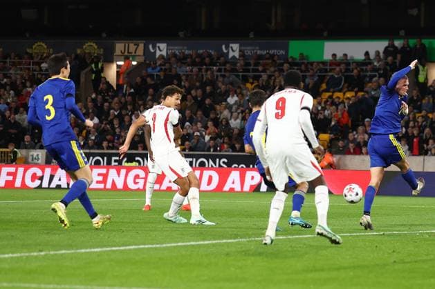 Max Alleyne of England U21, U 21 scores a goal and celebrates 3-2. England U21 v Kazakhstan U21, UEFA European U21 Championship Qualifying, Football, Molineux Stadium, Wolverhampton, UK - 25 Sep 2026Wolverhampton Molineux Stadium United Kingdom  Copyright: xRyanxBrowne Shutterstockx 17169476bp