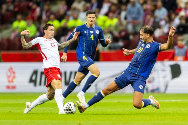 Poland v Bosnia and Herzegovina- UEFA Nations League 2026 27 Nicola Zalewski, Nikola Katic during the UEFA Nations League 2026 27 group phase match between Poland and Bosnia and Herzegovina in Warsaw,Poland on September 25, 2025 Warsaw Poland  Copyright: xAndrzejxIwanczukx originalFilename:iwanczuk-polandvb260925_npor8.jpg