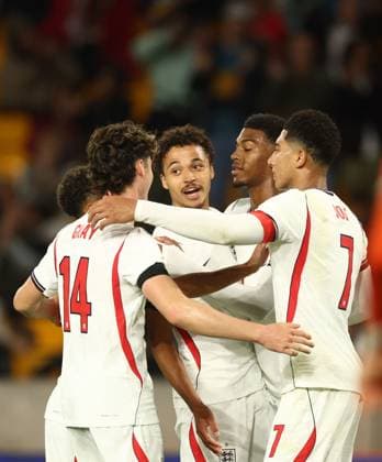 Max Alleyne of England U21, U 21 scores a goal and celebrates 3-2. England U21 v Kazakhstan U21, UEFA European U21 Championship Qualifying, Football, Molineux Stadium, Wolverhampton, UK - 25 Sep 2026Wolverhampton Molineux Stadium United Kingdom  Copyright: xRyanxBrowne Shutterstockx 17169476bq