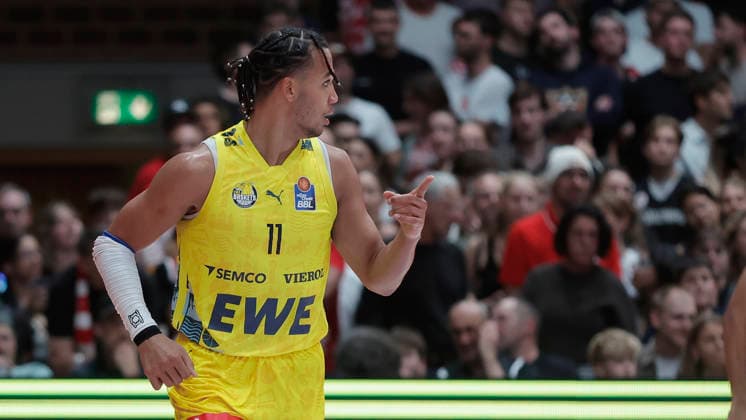 Pictured: Nicholas Tischler of EWE Baskets Oldenburg celebrating after scoring key points in the final quarter, September 25, 2026, Fitness First Würzburg Baskets vs. EWE Baskets Oldenburg, easyCredit BBL, Matchday 2, Germany, 97072, tectake Arena Würzburg, Copyright: HMBxMedia xJulienxBecker