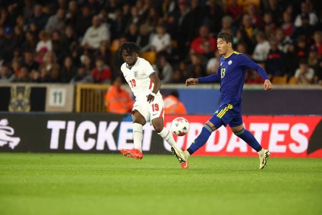 Tyrique George of England U21, U 21 and Sagi Malikaidar of Kazakhstan U21 England U21 v Kazakhstan U21, UEFA European U21 Championship Qualifying, Football, Molineux Stadium, Wolverhampton, UK - 25 Sep 2026Wolverhampton Molineux Stadium United Kingdom  Copyright: xRyanxBrowne Shutterstockx 17169476ce