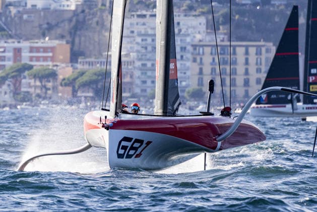 IPA88971011 - Day 1 of the Louis Vuitton 38th America s Cup Preliminary Regatta in Naples. AC40 foiling monotypes racing across the Gulf of Naples, featuring intense fleet action from all participating syndicates, including Emirates Team New Zealand, Luna Rossa Prada Pirelli, GB1, Tudor Team Alinghi, and other international teams on the official race course. During the Louis Vuitton 38th America s Cup Preliminary Regatta in Naples, a sailing race in Naples, Italy, on September 25, 2026 Copyright: xCarloxDixSanto IPAxSportx xx IPA88971011