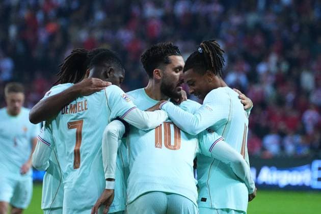 France s player Kylian Mbappe celebrates his goal with teammates during the UEFA Nations League soccer match between Turkiye and France in Kocaeli, Turkiye, 25 September 2026. ( Copyright: FatihxErdogdux-xDepoxPhotos) 19255846