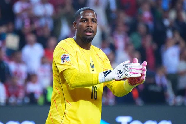 KOCAELI , TURKEY , SEPTEMBER 25 : Goalkeeper Mike Maignan of France during the UEFA Nations A League Group 1 match between Turkey and France at Kocaeli Turca Stadium on September 25, 2026 , in Kocaeli Turkey . ( Photo by Seskimphoto ) Kocaeli TURKEY Kocaeli TURKEY Copyright: xSeskimphotox Turkiye-France-2509 (198)
