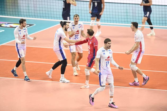 foto IPP Di Mauro Andrea Assago(milano) 25 09 2026 CEV euro volley europei di pallavolo maschile semifinale Francia vs Finlandia nella foto : esultanza francia italy ITALY  Copyright: xR4924_italyphotopressx