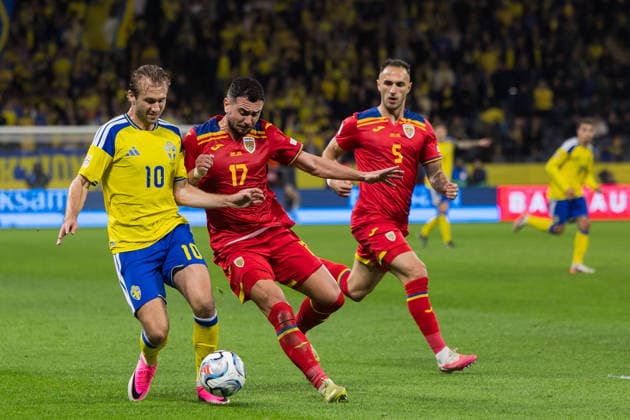 September 25, 2026: Benjamin Nygren of Sweden and Vladimir Screciu of Romania during the Nations League soccer match between Sweden and Romania on September 25, 2026 in Stockholm. Photo by Kenta Jönsson, BILDBYRAN COP 210 JM0854 bbeng soccer football fotball Nations League UEFA Nations League Sweden Sweden A Romania Romania  Copyright: KENTAxJÖNSSON BB260925KJ050