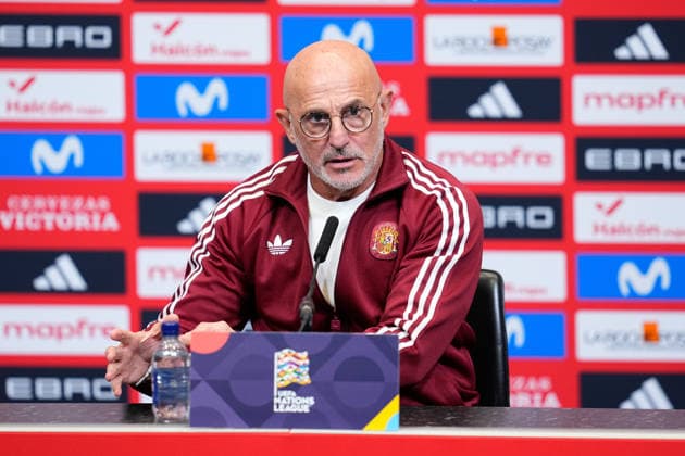 September 25, 2026, London, London, England: Luis de la Fuente, head coach of Spain, attends a press conference, PK, Pressekonferenz ahead of the UEFA Nations League 2026 27 match against England at Wembley Stadium on September 25, 2026, in London, England. Luis De La Fuente Press Conference - UEFA Nations League 2026 27  - ZUMAa181 20260925_zaa_a181_063 Copyright: xDennisxAgyemanx