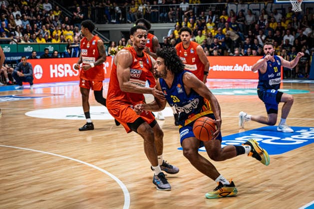 easyCredit BBL Phoenix Hagen vs. ratiopharm Ulm, Hagen, September 25, 2026, Ischelandhalle Hagen Trenton Gibson 33, Phoenix Hagen, SG driving to the basket easyCredit BBL Phoenix Hagen vs. ratiopharm Ulm, Hagen, September 25, 2026, Ischelandhalle Hagen Copyright: xBEAUTIFULxSPORTS Piepenstockx
